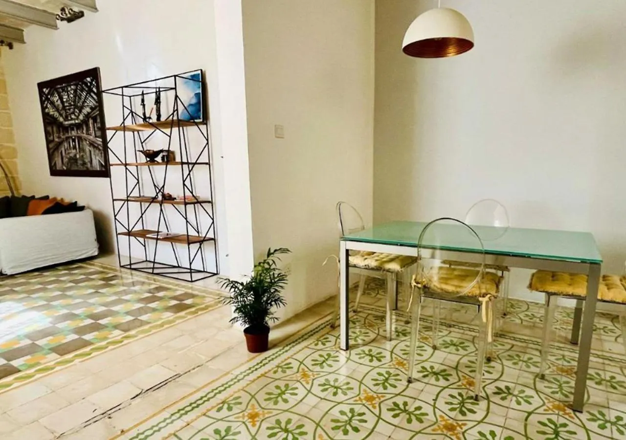 Deluxe One Bedroom Apartment 10 Meters From Valletta Center