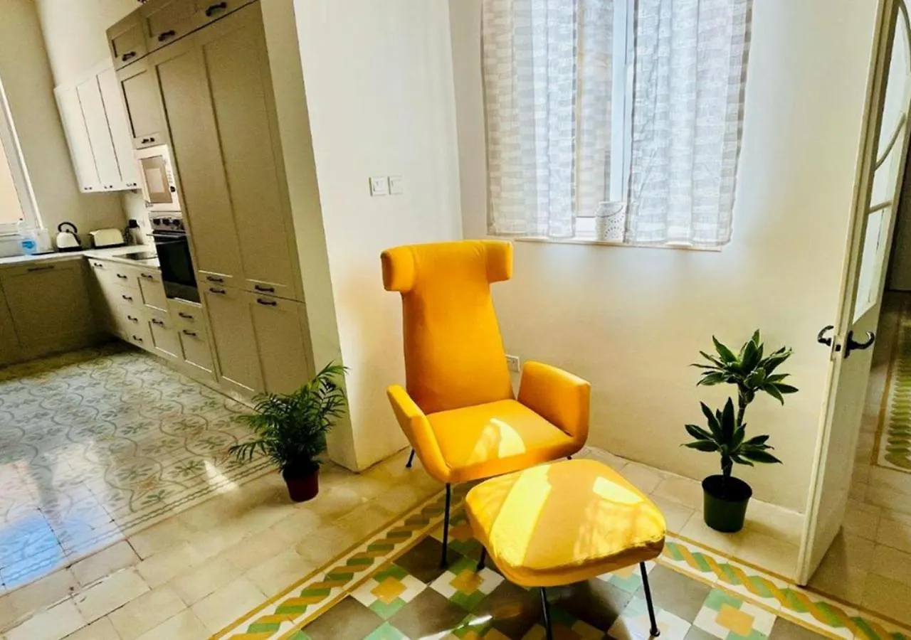 Deluxe One Bedroom Apartment 10 Meters From Valletta Center Malta